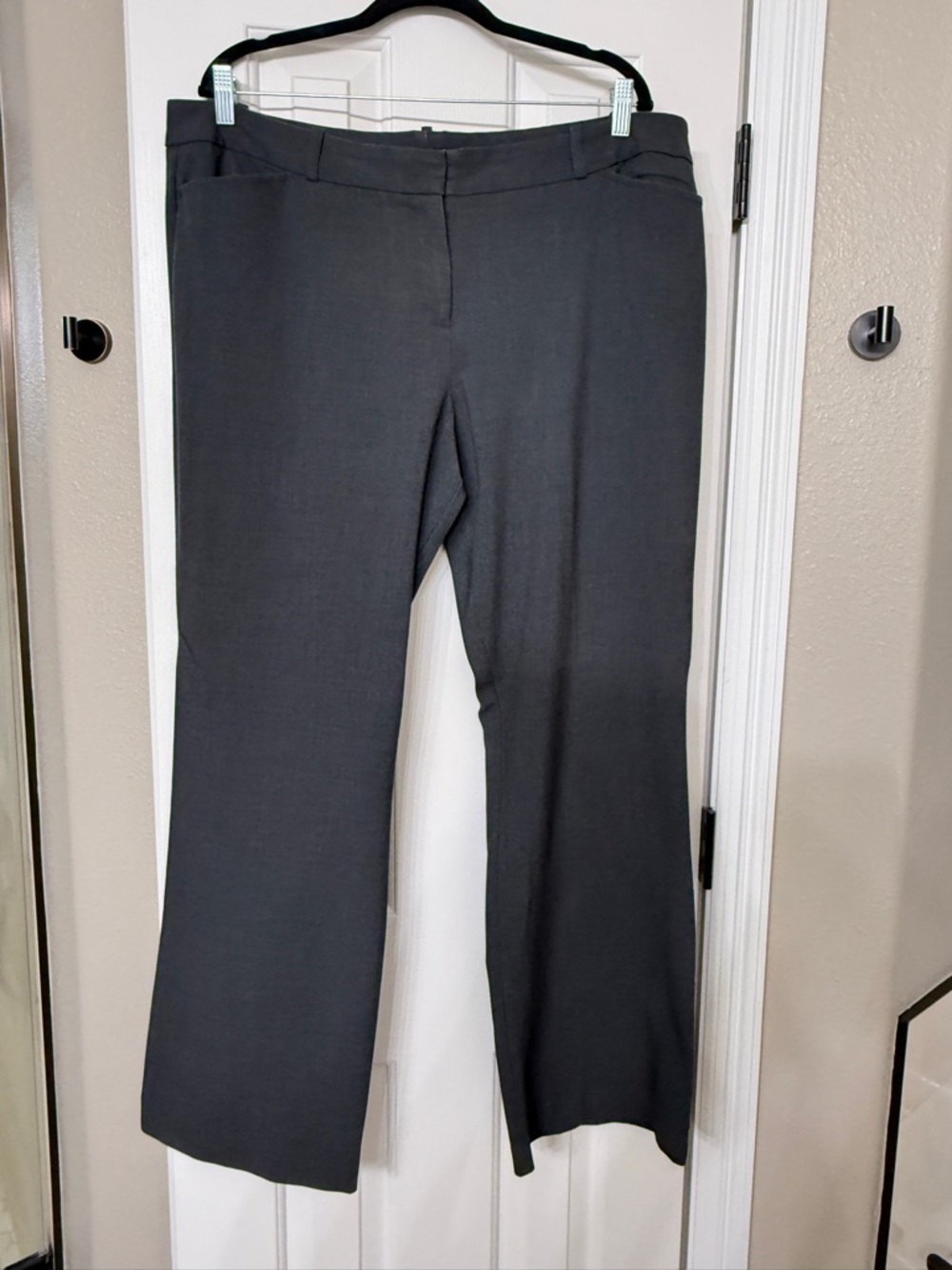Women’s Classic Stretch Straight-Leg Work Pants - Charcoal